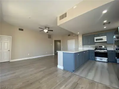 79 East Agate Avenue 207, Las Vegas