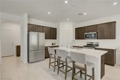 10938 Fennel Avenue, Las Vegas, NV 89166 