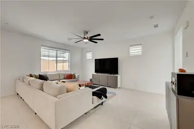 10938 Fennel Avenue, Las Vegas, NV 89166 