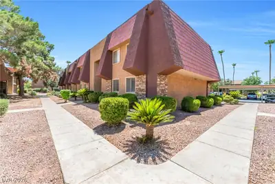 4360 Sandy River Drive 31, Las Vegas
