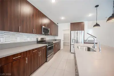524 Grand Cascade Place, North Las Vegas, NV 89084 Kitchen