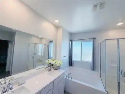 3770 Rosy Carina Place, Henderson, NV 89052 Primary Bathroom
