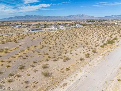 1821 East Mescalero Avenue Lot