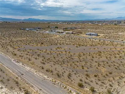 1821 East Mescalero Avenue Lot