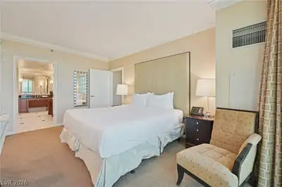 135 East Harmon Avenue 10714 Bedroom