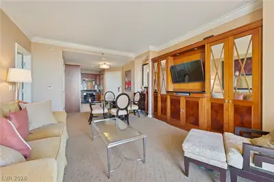 135 East Harmon Avenue 10714 Living Room