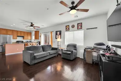 4521 Sonoma Sunset Court, Las Vegas, NV 89130 Living Room