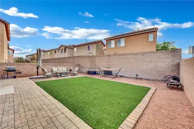4521 Sonoma Sunset Court, Las Vegas, NV 89130 Yard