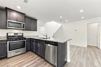 6494 Kimberly Avenue, Las Vegas, NV 89122 Kitchen