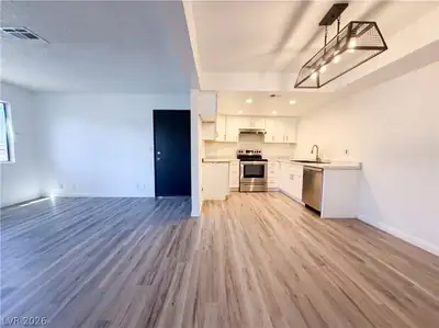 1701 East Katie Avenue 83 Kitchen