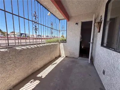 1701 East Katie Avenue 83 Patio