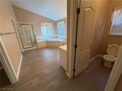 2381 GOLDFIRE Circle, Henderson, NV 89052 Primary Bathroom