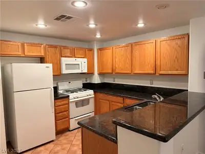 830 Cozette Court 206, Las Vegas, NV 89144 Kitchen