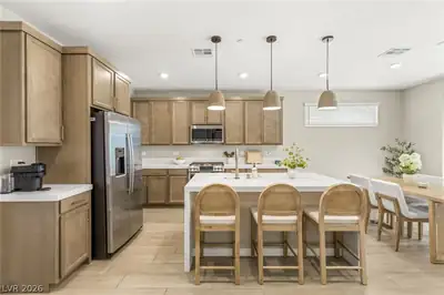 10449 Smokey Mariposa Avenue, Las Vegas