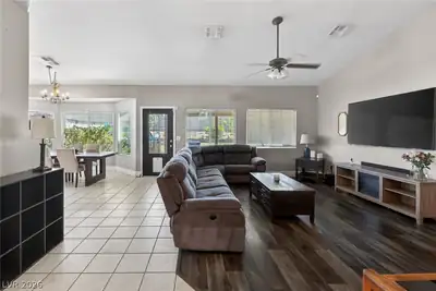 511 Coolidge Avenue, Henderson, NV 89015 Living Room
