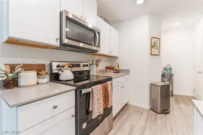 7850 Jupiter Sky Street 1 Kitchen