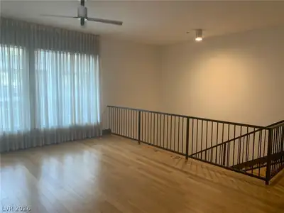 2775 West PEBBLE Road 325 Living Room