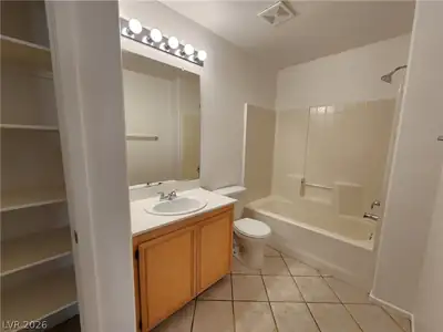 505 Bernini Street, Las Vegas, NV 89144 Primary Bathroom