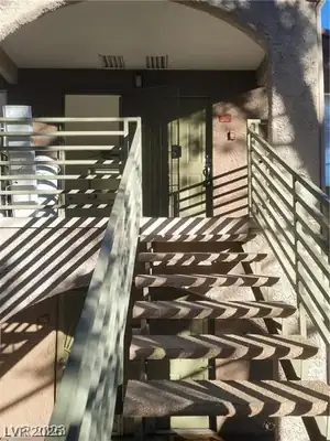 7730 Secret Shore Drive 207, Las Vegas