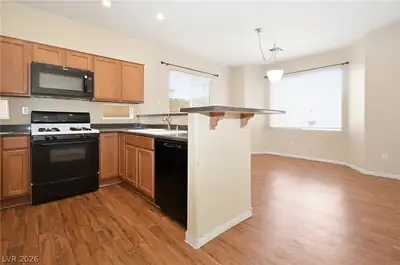 10624 Allegrini Drive Kitchen