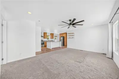 250 East Blosser Ranch Road Living Room
