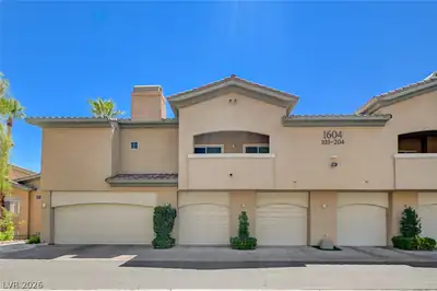 1604 Cardinal Bluff Drive 202, Las Vegas