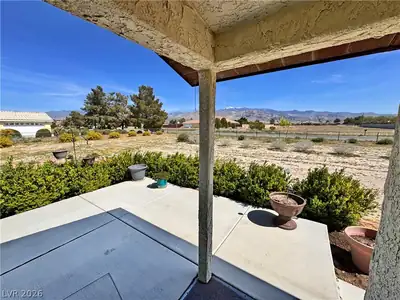2860 South Rainbow Avenue Patio