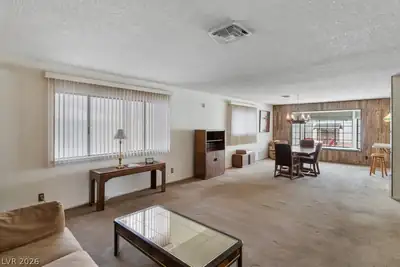 3428 Wingrove Avenue, Las Vegas, NV 89121 Living Room