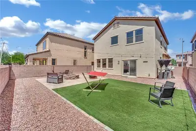 341 Morro Dunes, Las Vegas, NV 89031 Yard