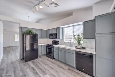3869 Mapleview Court, Las Vegas, NV 89147 Kitchen