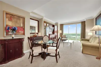 135 East Harmon Avenue 2814 Las Vegas, NV 89109