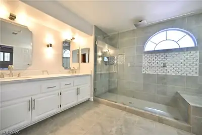 3755 Emerald Bay Circle, Las Vegas, NV 89147 Primary Bathroom