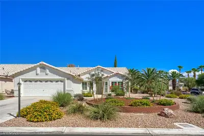 5421 Desert Paradise Drive Front of Structure