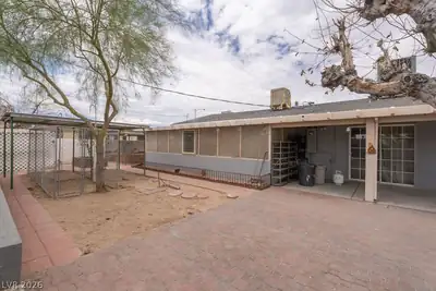 5185 Sun Valley Drive, Las Vegas, NV 89122 Back of Structure