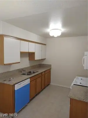 1608 North Torrey Pines Drive 103 