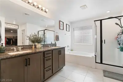 10925 Oregano Avenue, Las Vegas, NV 89166 Primary Bathroom