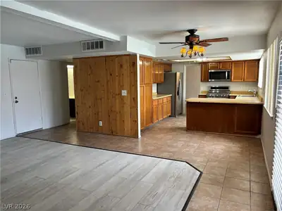 1021 Pagosa Way, Las Vegas, NV 89128 