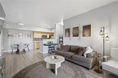 2615 West Gary Avenue 2067 Living Room