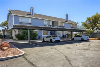 5890 Medallion Drive 203, Las Vegas