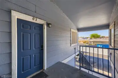 5890 Medallion Drive 203 Entry