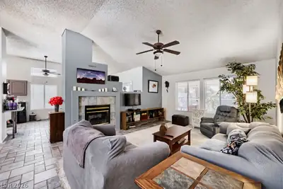 205 Glacier Drive, Henderson, NV 89074 Living Room