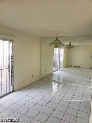 3435 Villa Knolls South Drive, Las Vegas, NV 89120 