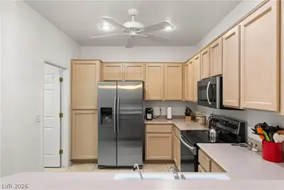 2625 Langford Avenue Kitchen