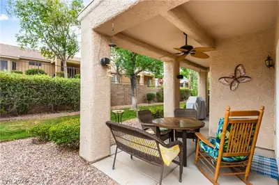 2625 Langford Avenue Patio