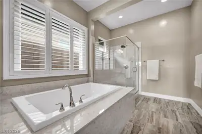3 Vicolo Bella, Henderson, NV 89011 Primary Bathroom