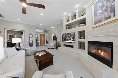 9253 Canyon Mesa Drive, Las Vegas, NV 89144 Living Room