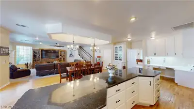 6440 Spanish Garden Court, Las Vegas, NV 89110 Kitchen