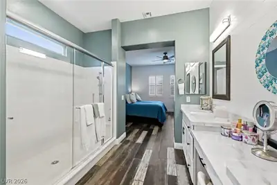 417 Honeybrush Avenue Primary Bathroom