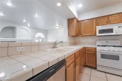 7950 West Flamingo Road 1178 Kitchen