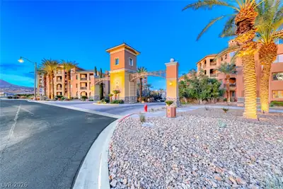 20 Via Mantova 210, Henderson, NV 89011 Front of Structure